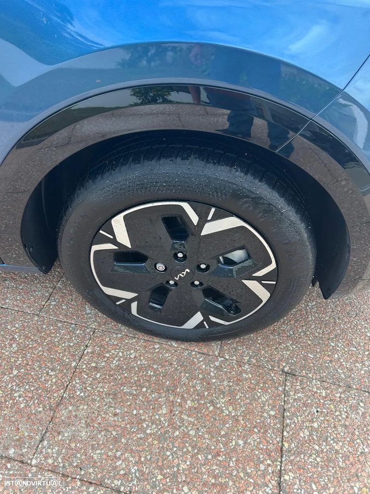 Kia Niro EV 64kWh Drive - 4