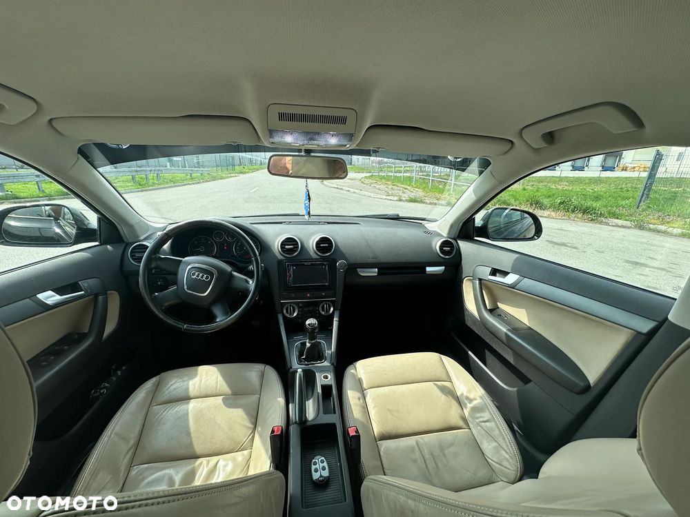 Audi A3 Sportback 2.0 TDI Ambiente - 6