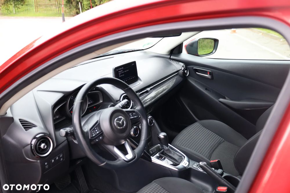 Mazda 2 - 10