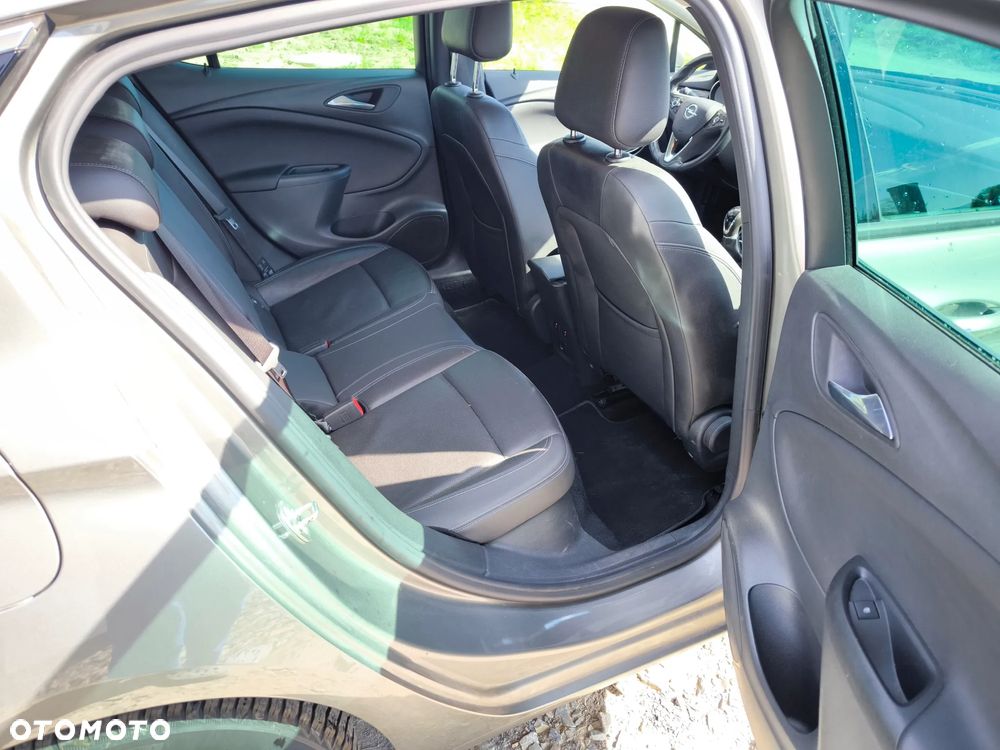 Opel Astra 1.4 T Elite - 18