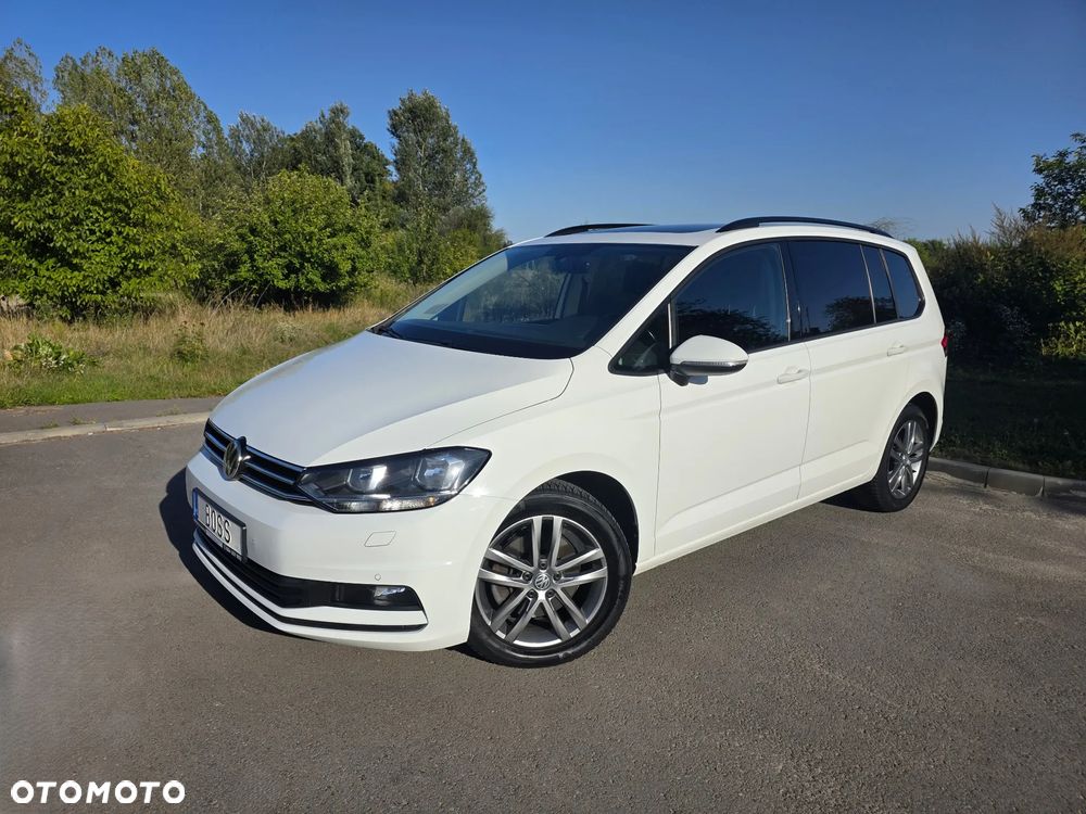 Volkswagen Touran - 1