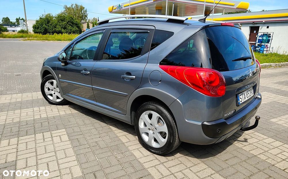Peugeot 207 - 12