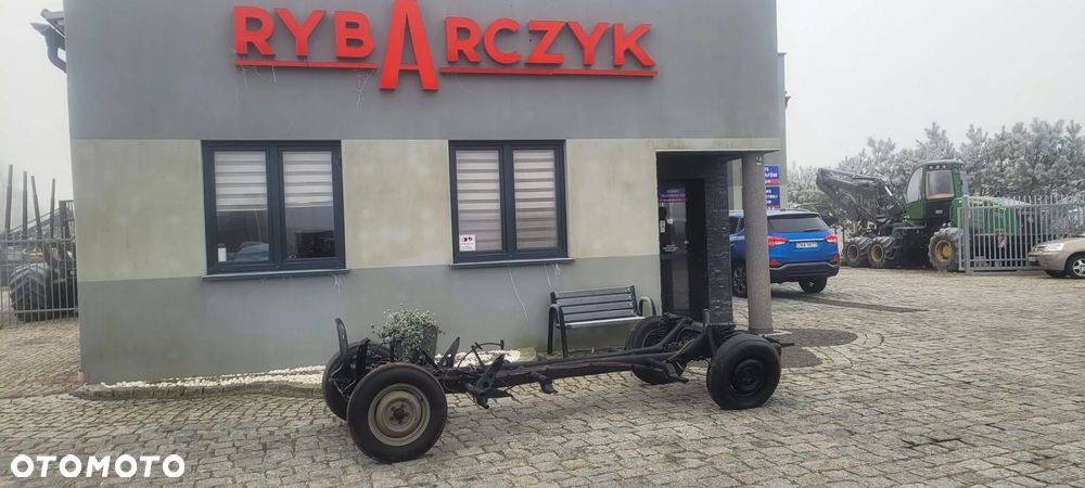 Rama Mercedes 170 S Zabytek - 12