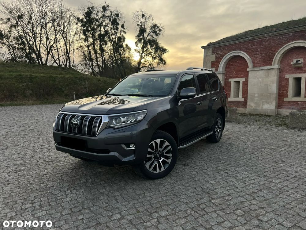 Toyota Land Cruiser LC 2.8 D-4D Invincible - 1