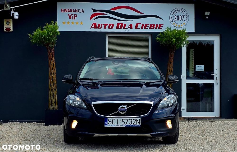 Volvo V40 Cross Country - 9