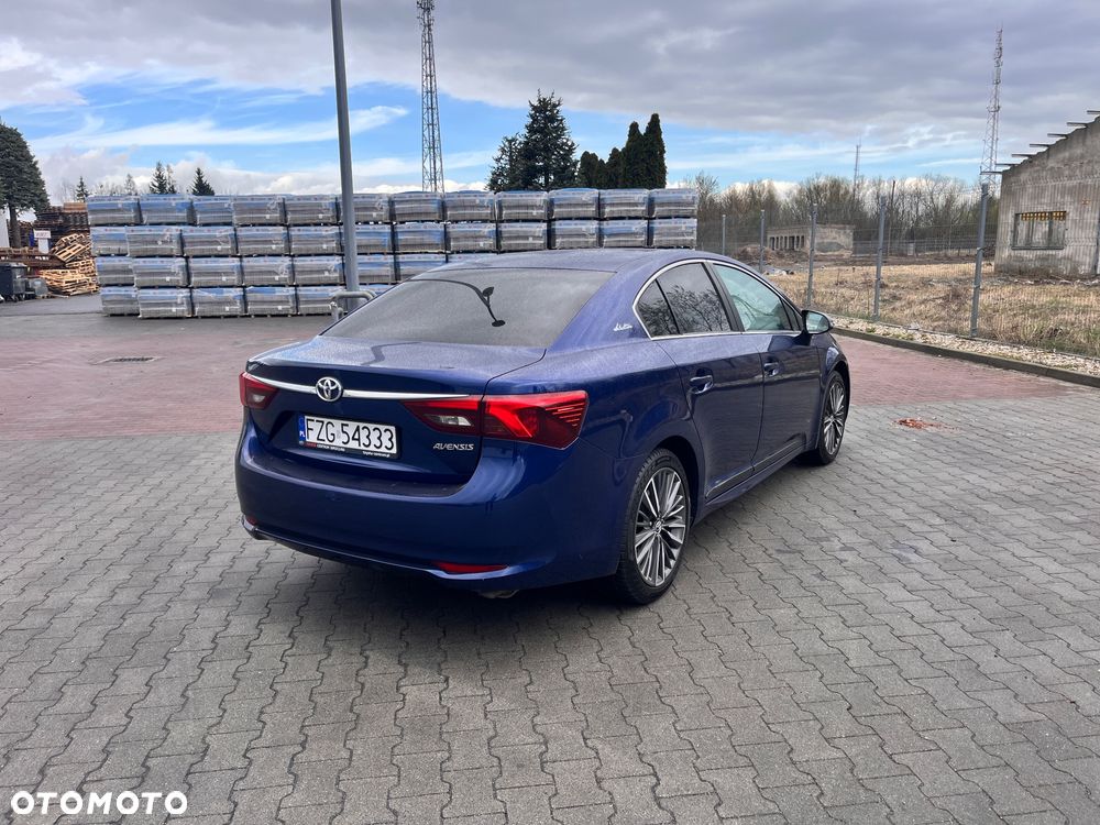 Toyota Avensis 1.8 Selection - 3