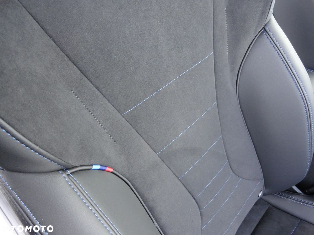 BMW X1 sDrive18i M Sportpaket - 12