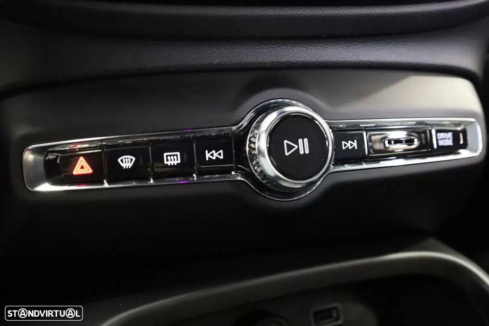 Volvo XC 40 1.5 T5 PHEV Momentum Plus - 34