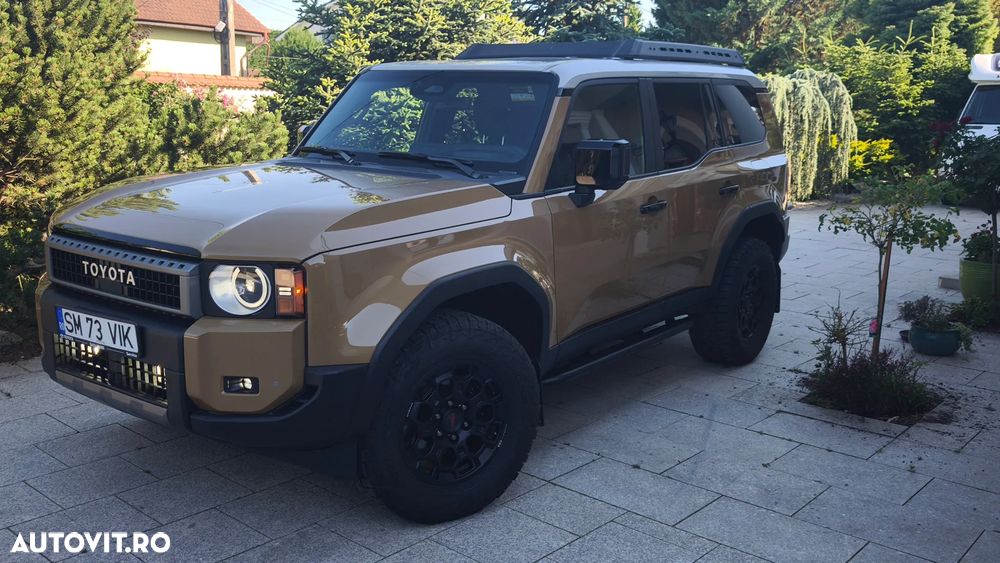 Toyota Land Cruiser 300 - 3