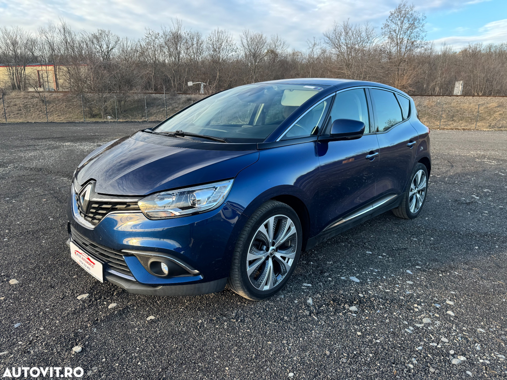 Renault Scenic - 2