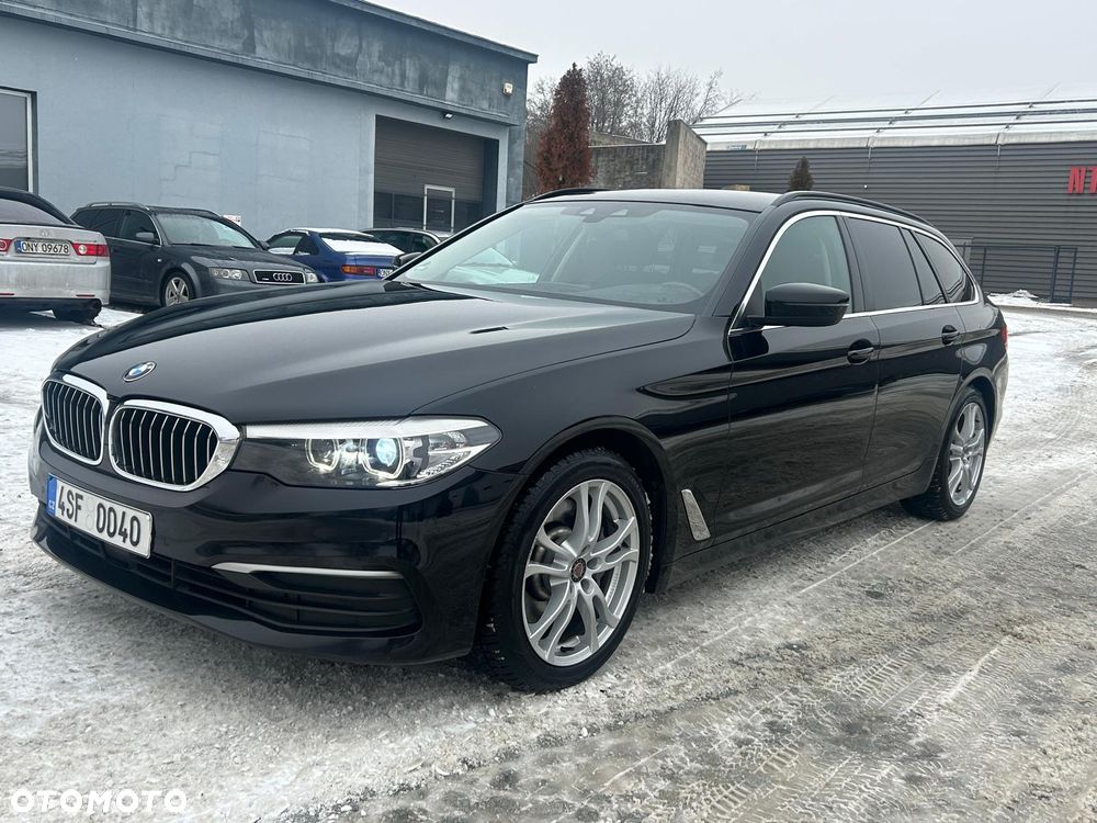 BMW Seria 5 530d xDrive Sport Line - 13