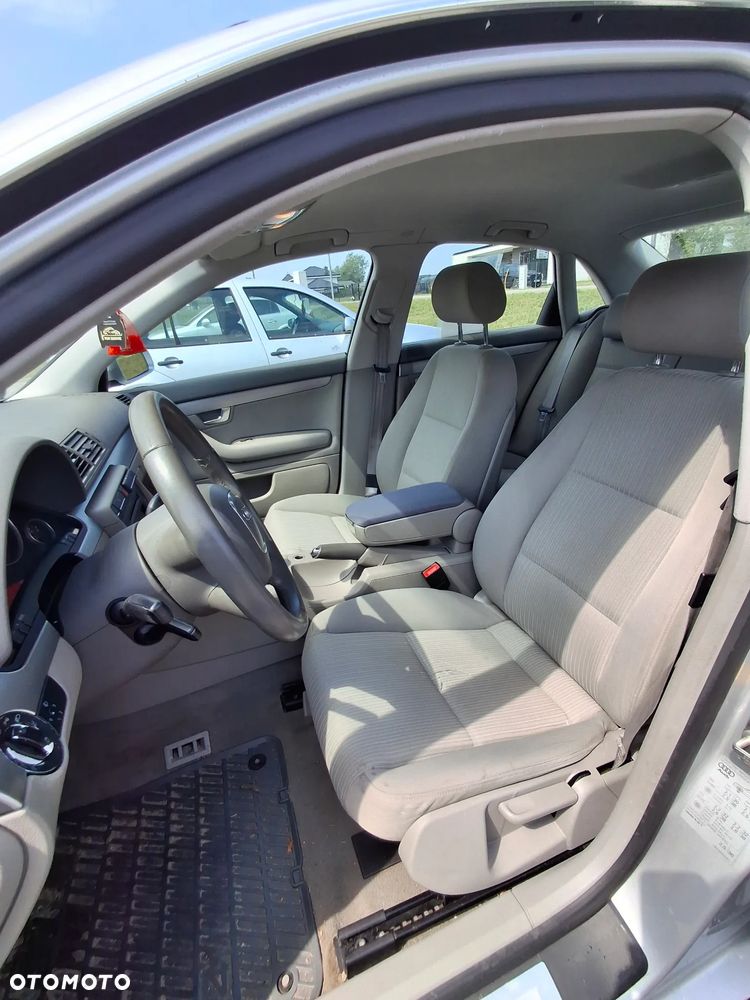 Audi A4 Limousine 2 - 8