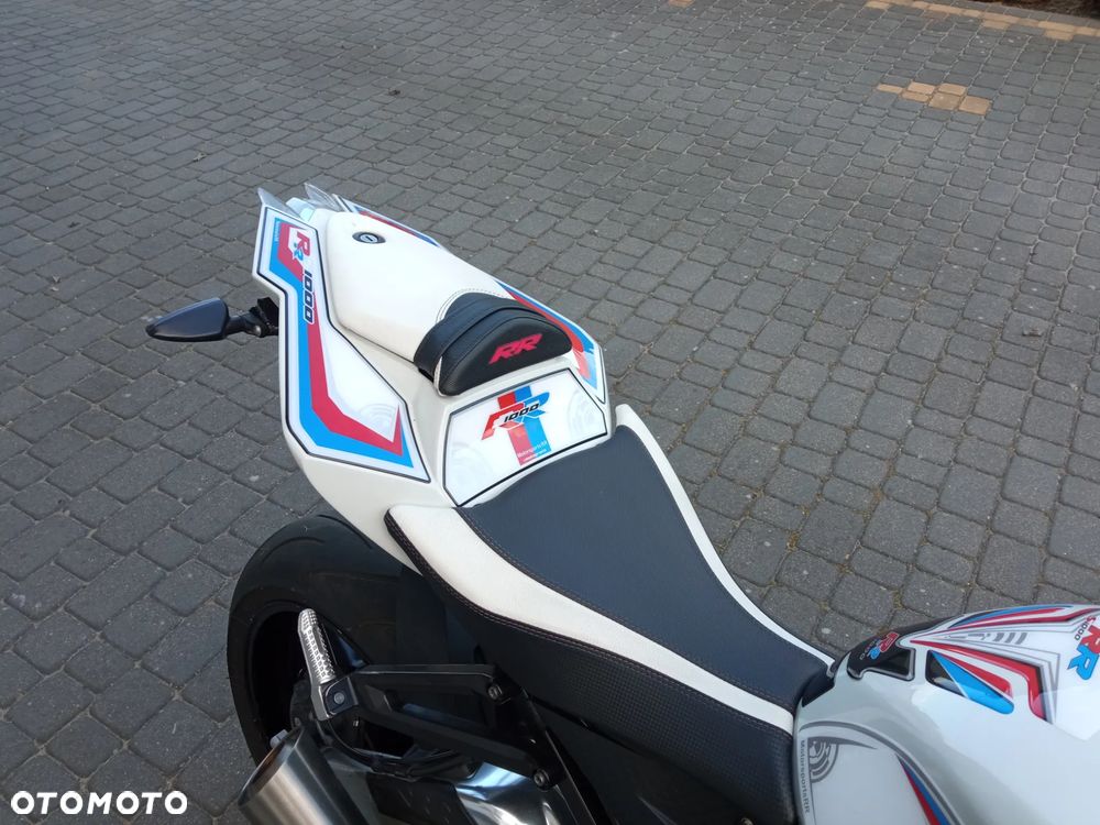 BMW S - 26