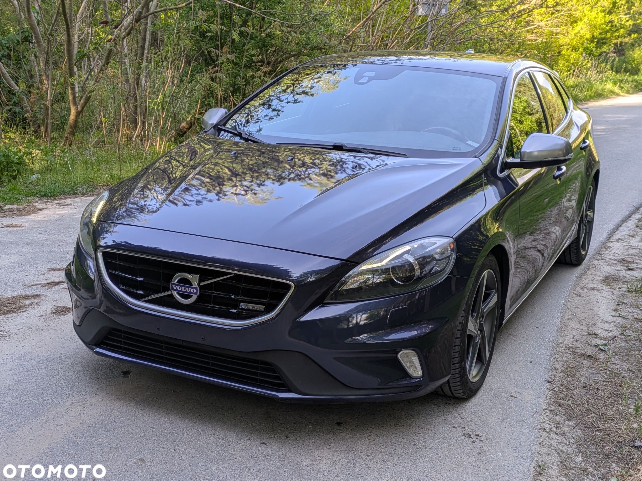 Volvo V40 T5 Geartronic R Design - 1