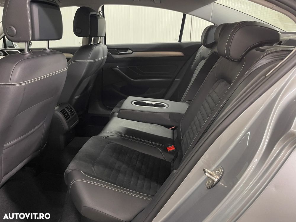 Volkswagen Passat 2.0 TDI DSG Highline - 11
