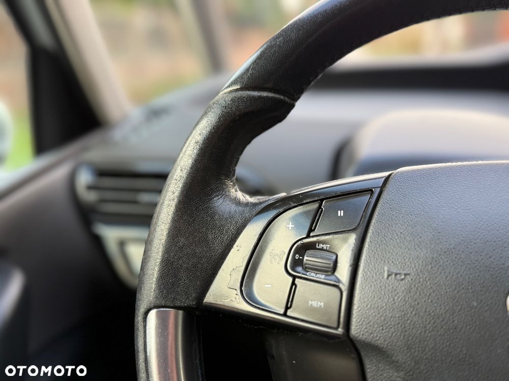 Citroën C4 Grand Picasso 1.6 BlueHDi MoreLife - 23