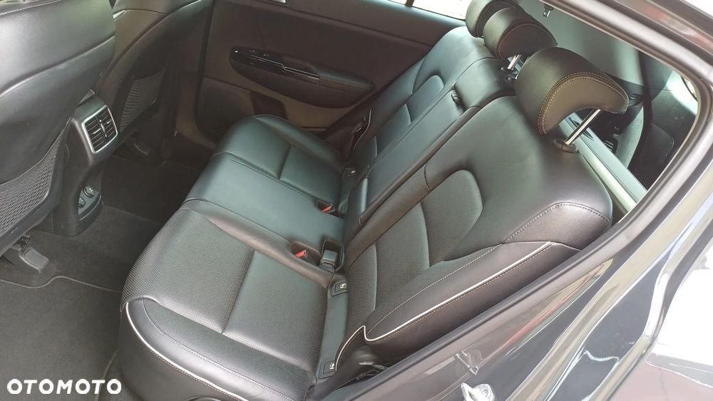 Kia Sportage 1.6 GDI 2WD Black Edition - 37