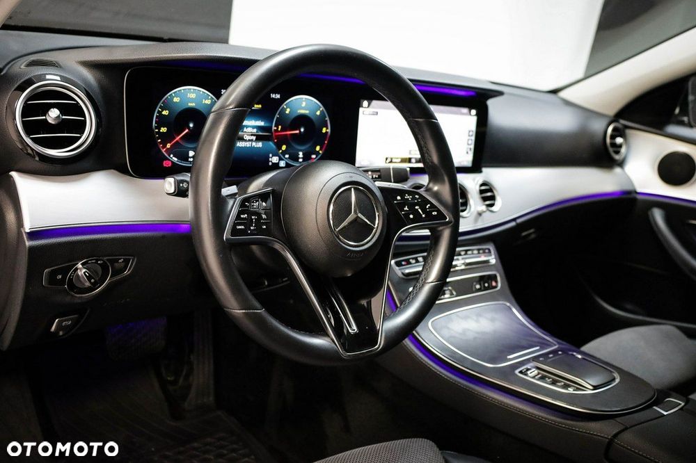 Mercedes-Benz Klasa E 220 d 4-Matic AMG - 15