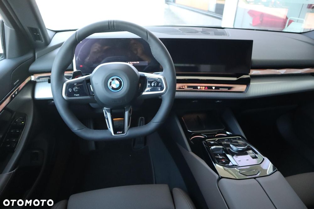 BMW i5 83.9kWh eDrive40 M Sport - 17