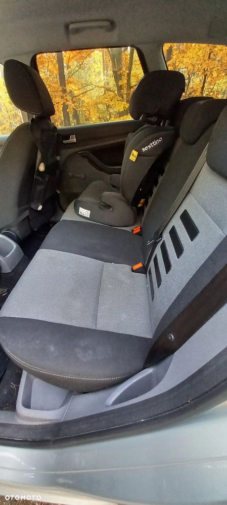Ford Focus 1.8 FF Ghia - 5