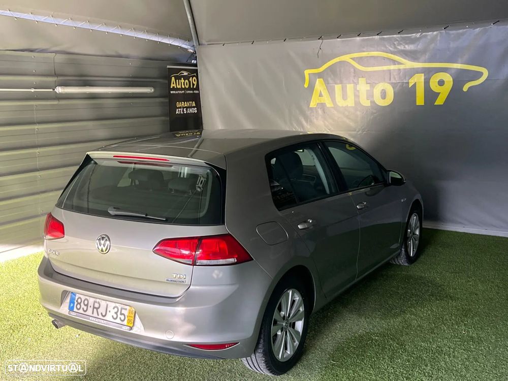 VW Golf 1.6 TDi Highline - 8