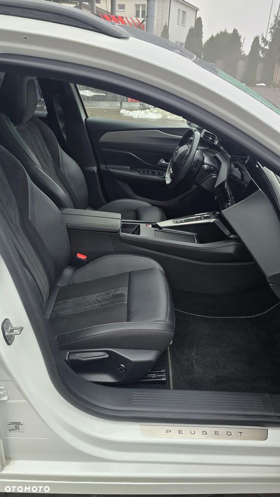 Peugeot 308 1.6 Hybrid PHEV GT EAT8 - 9