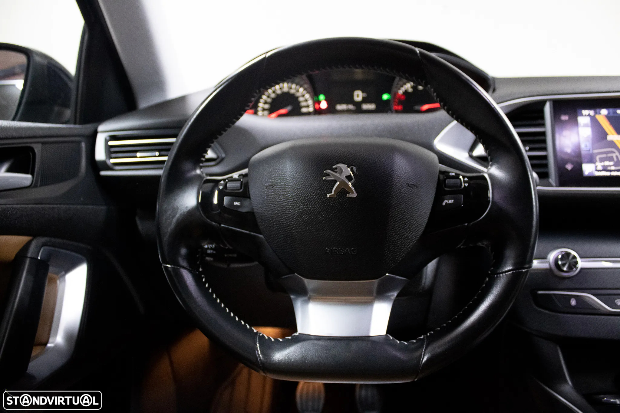 Peugeot 308 SW 1.6 BlueHDi Allure - 21