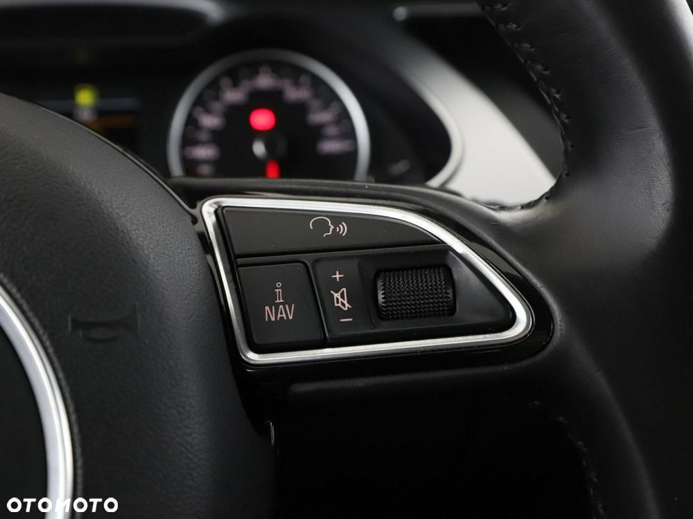 Audi A4 Avant 2.0 TDI S tronic - 28