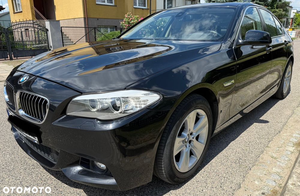 BMW Seria 5 523i - 4