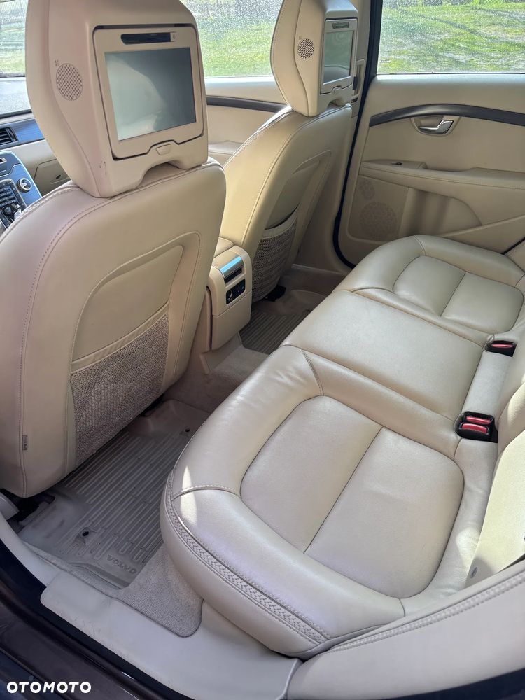 Volvo XC 70 D5 AWD Dynamic Summum - 13