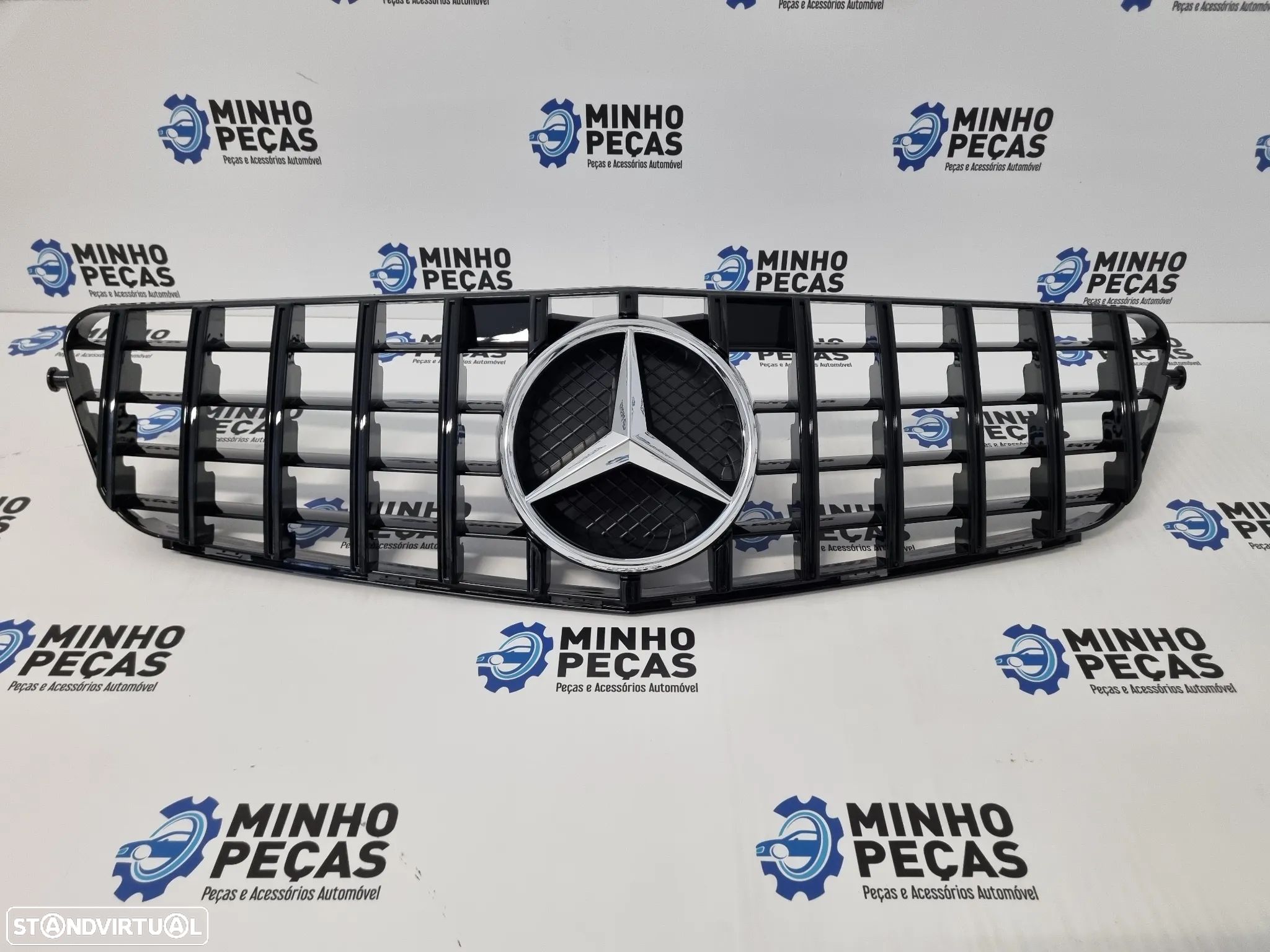 Grelha Mercedes W204 Look GTR Preto Brilho - 1