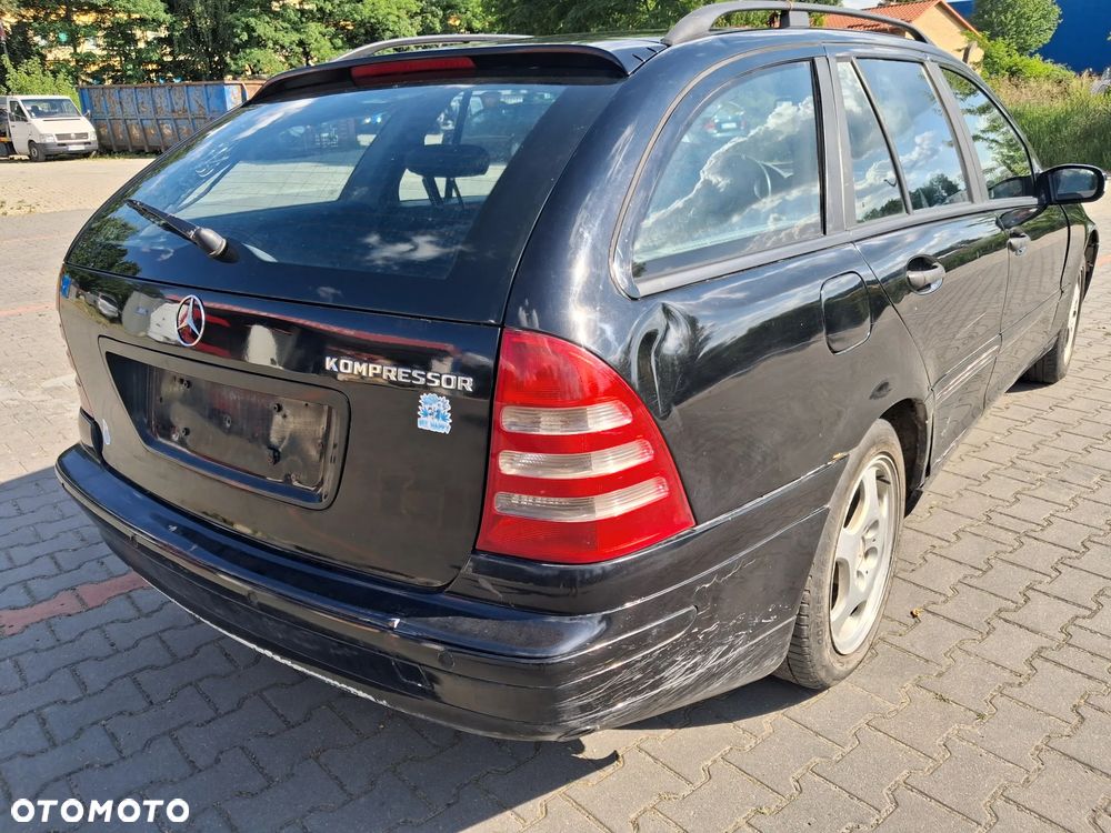 Mercedes C klasa W203 KOMBI silnik kompletny 1.8 Kompresor 143 KM OM271.946 271946 skrzynia biegów 716.628 drzwi maska klapa zderzak błotnik kolor czarny 040 lampa maglownica pompa wspomagania sprężarka dyfer wał napędowy półoś zwrotnica sterownik czujnik moduł wiązka przewód blenda szyba podszybie radio panel sterowania pompa pompka abs paliwa kierownica manetka włącznik fotel schowek zegary głośnik alternator rozrusznik cewka zbiorniczek sprężarka klimatyzacji klamka zamek zacisk hamulcowy mechanizm chłodnica pas przedni boczek lusterko silniczek sanki belka zawrotnica mcperson NA CZĘŚCI - 13