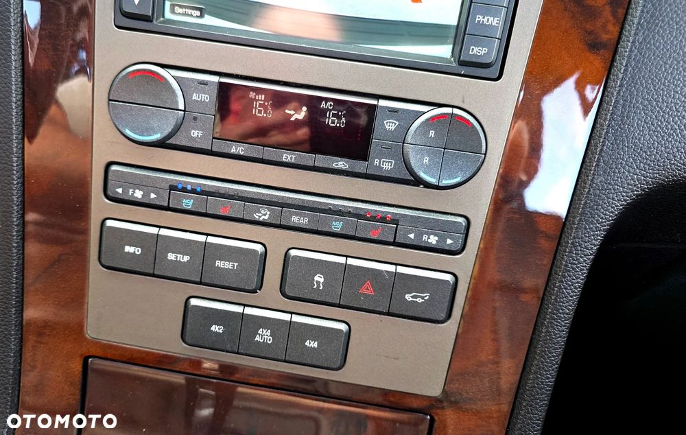 Lincoln Navigator 5.4 4WD Luxury - 34