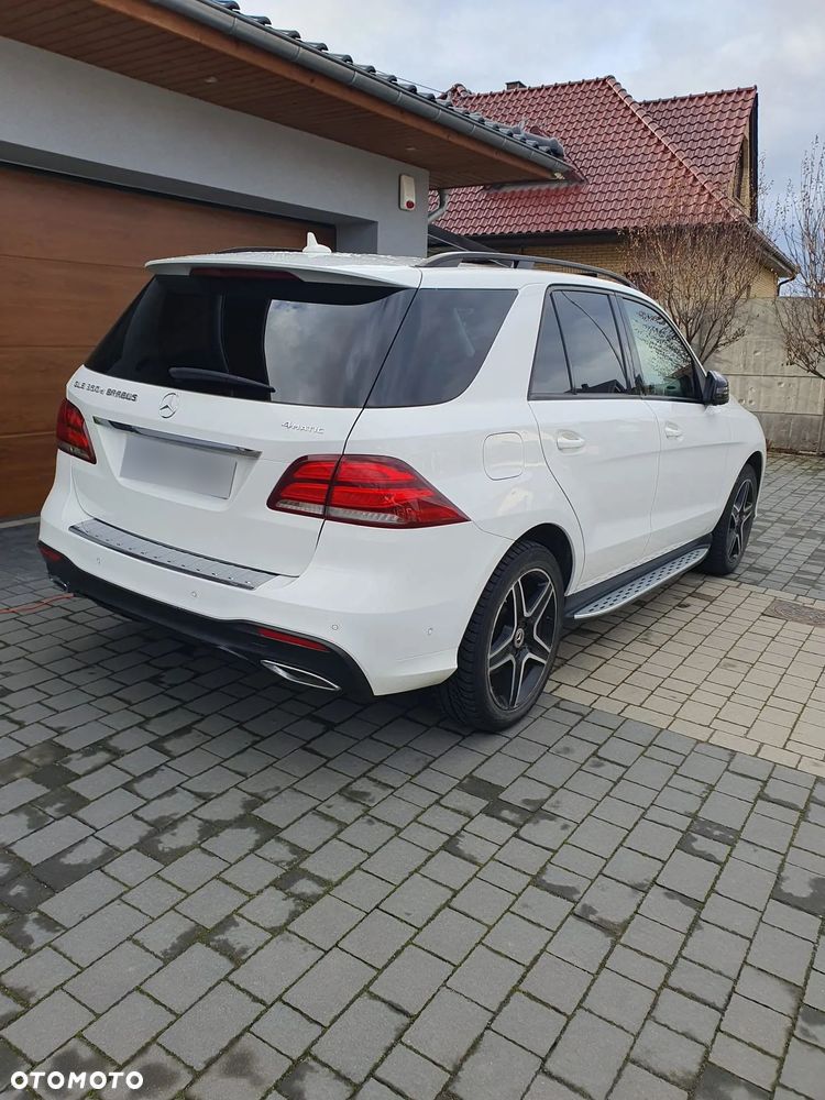Mercedes-Benz GLE 350 d 4-Matic - 31