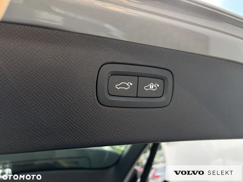 Volvo XC 90 - 28