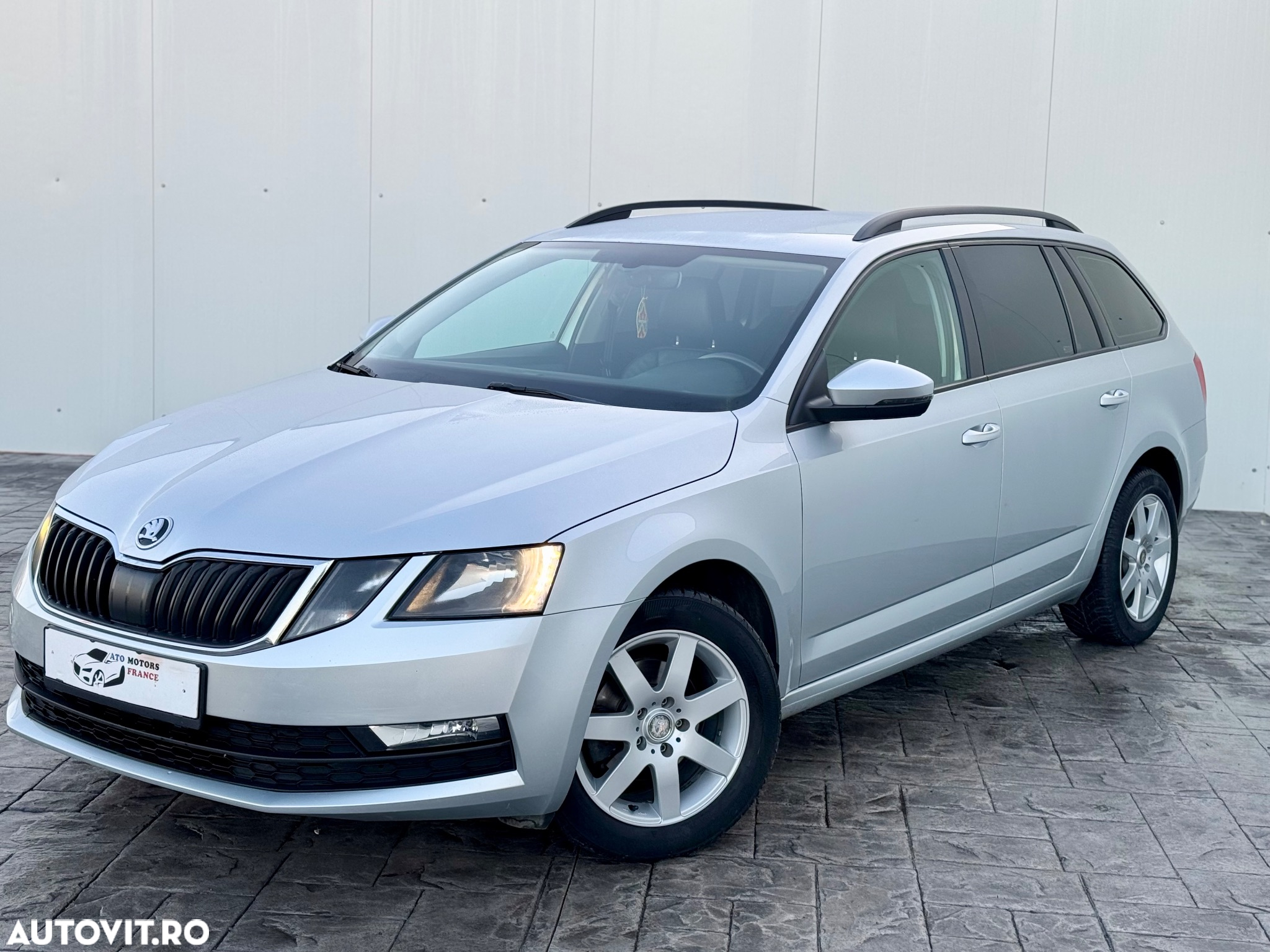 Skoda Octavia 1.6 TDI Ambition - 12