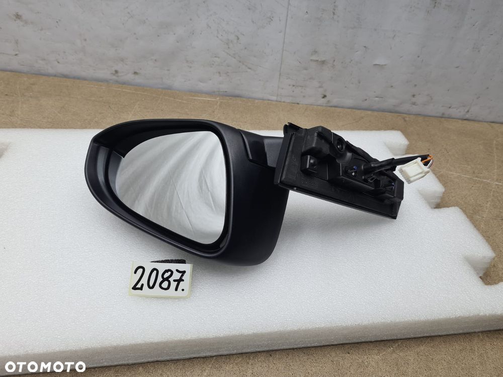 Toyota Yaris 4 IV 53211-K0010 uchwyt mocowanie okular pasa przedniego prawe - 3