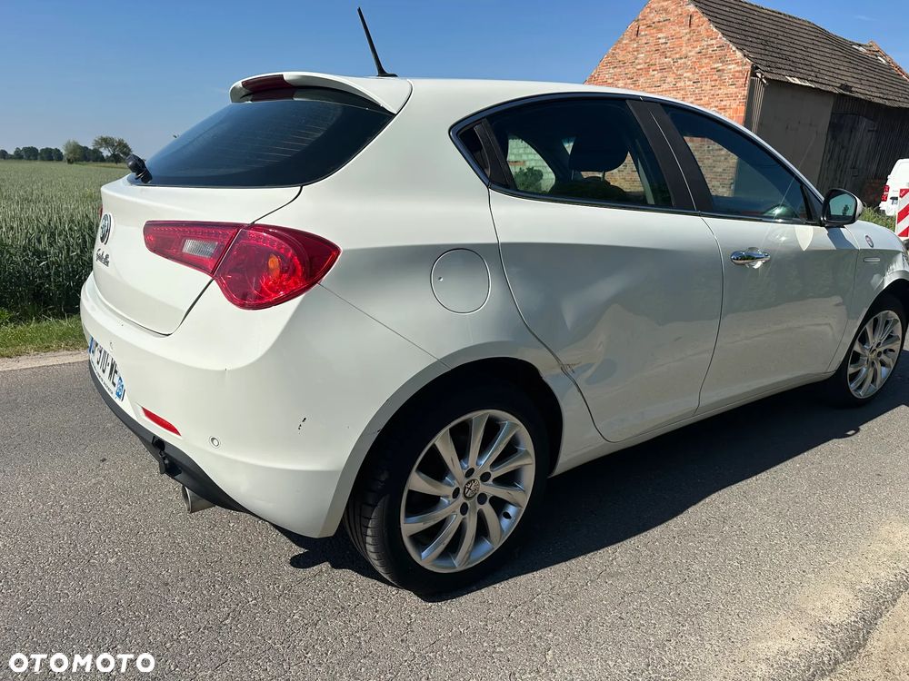 Alfa Romeo Giulietta 2.0 JTDM Exclusive TCT EU6 - 11