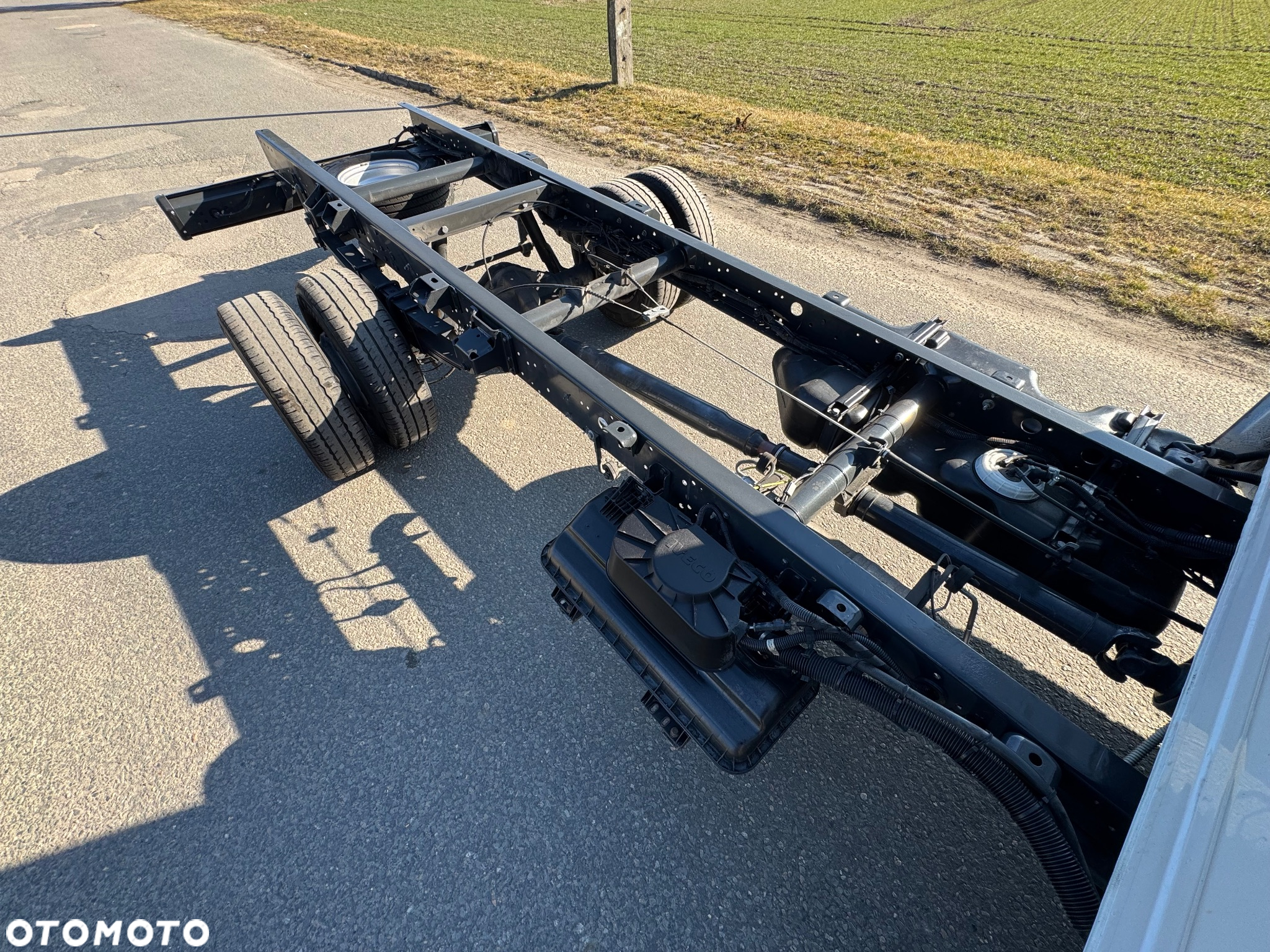 Iveco 60-150 * 3.0 / 150KM * Rama do zabudowy * Rozstaw osi: 3.7m * - 18