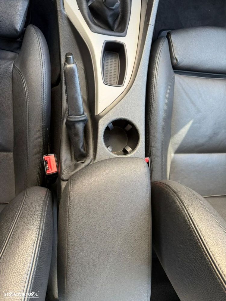 BMW X1 - 24