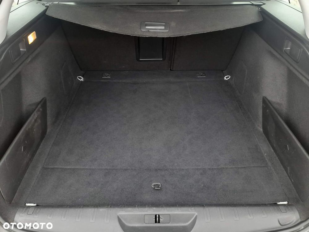 Peugeot 308 1.5 BlueHDi Allure Pack S&S - 16