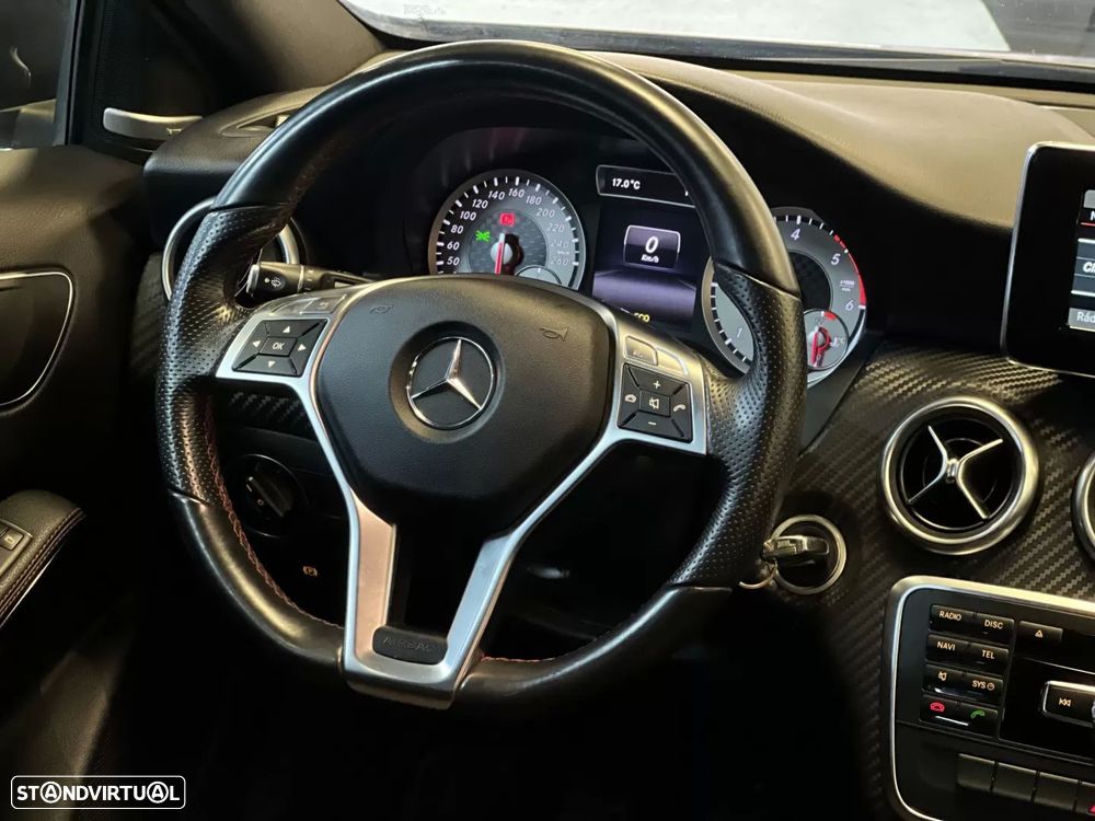 Mercedes-Benz A 180 d AMG Line - 24