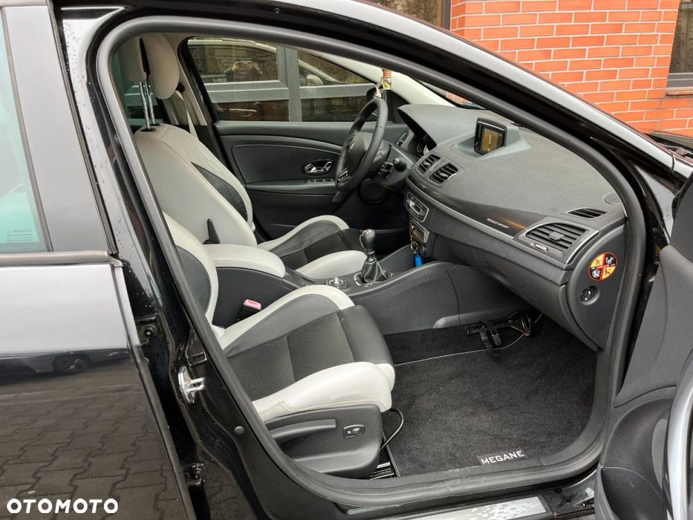 Renault Megane dCi 160 FAP GT - 21