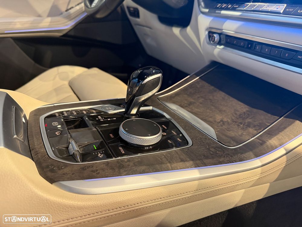 BMW X5 45 e xDrive Pack M - 44