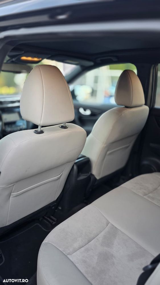 Nissan Qashqai 1.6 DCI ALL-MODE 4x4i PREMIER - 10