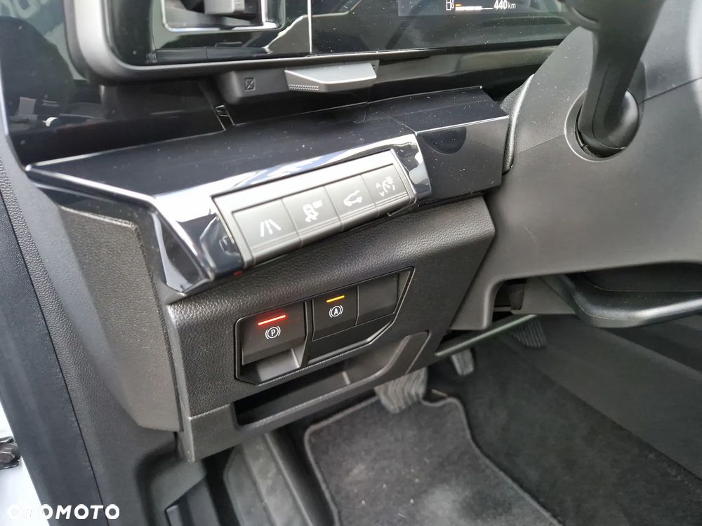 Renault Austral 1.3 TCe mHEV Iconic - 21
