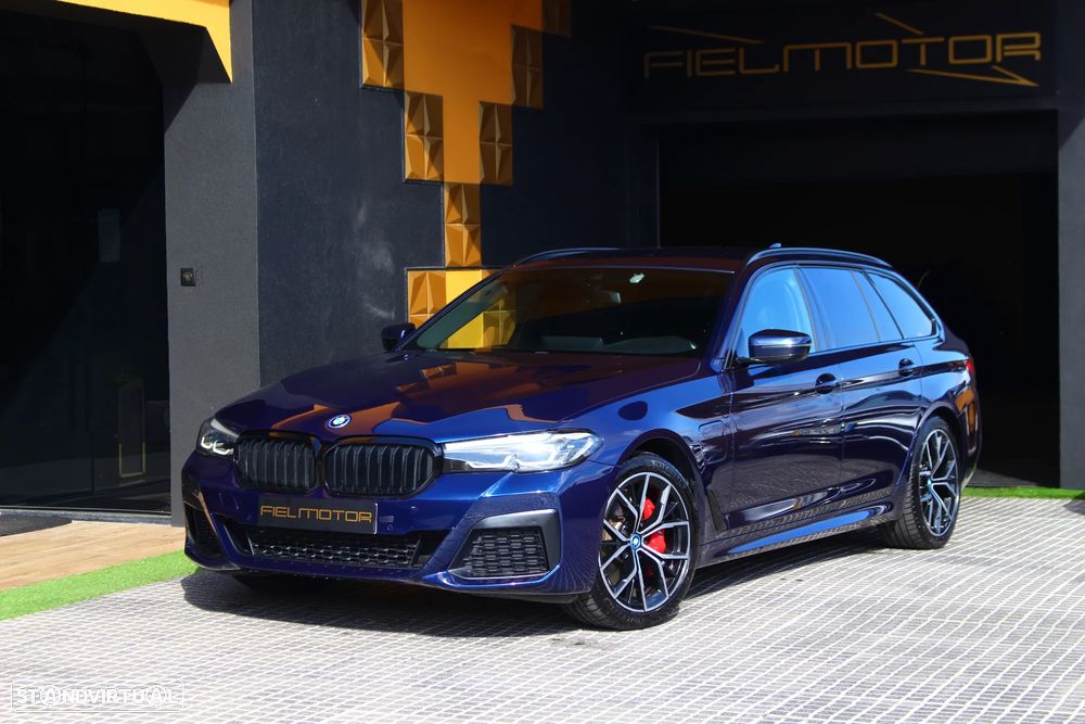 BMW 520 e Pack M - 1