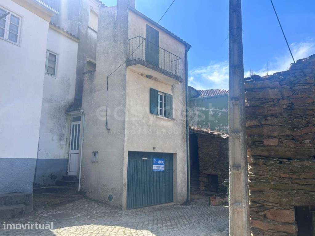 Moradia T1+2 com garagem e varanda em Mós - Torre de Moncorvo. - Grande imagem: 3/15