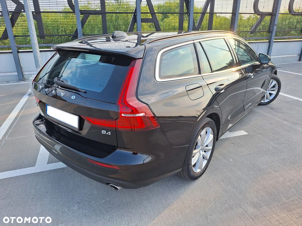 Volvo V60 B4 D Momentum Pro - 11