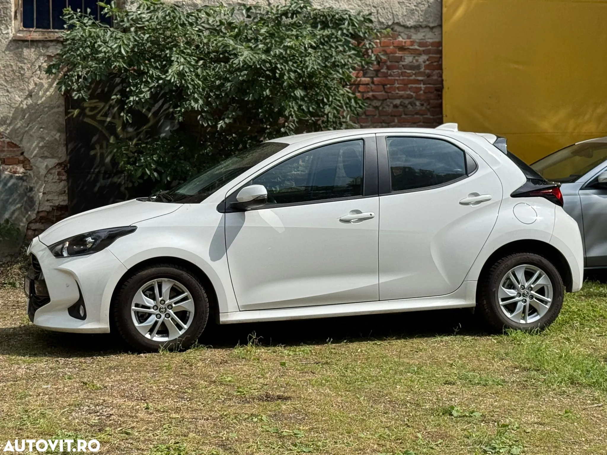 Toyota Yaris 1.5 116 CP HEV Dynamic - 9